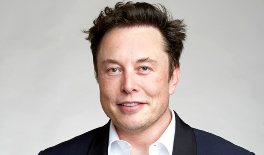 ¿Quién es Elon Musk y cómo hizo su fortuna?