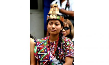 Vestimenta de los mayas